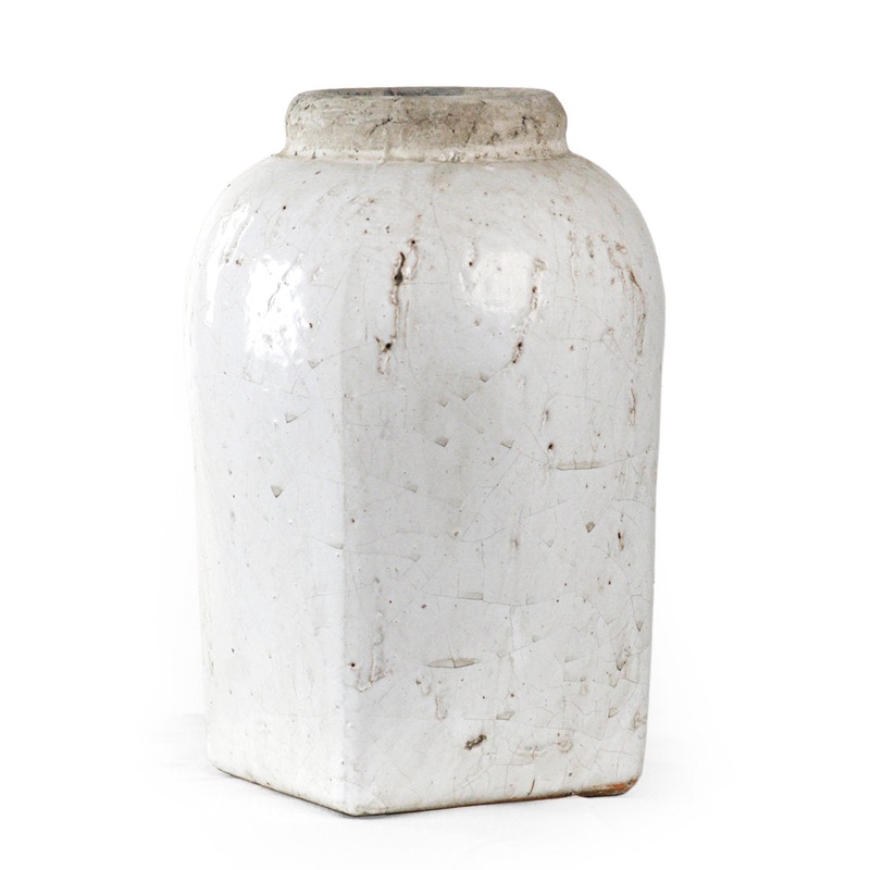 White Indoor / Outdoor Stoneware Table Vase Zentique Size: 13.5″ H x 9.5″ W x 9.5″ D