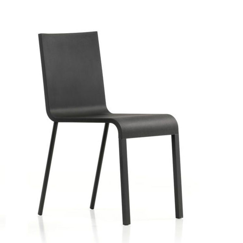 .03 Non-stacking Chair