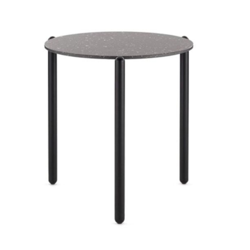 Undique Side Table