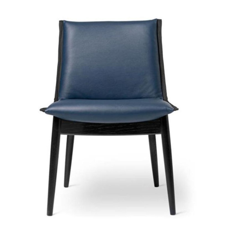 E004 Embrace Chair