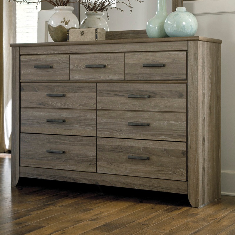 Arcada 7-Drawer 61.26” W Dresser August Grove