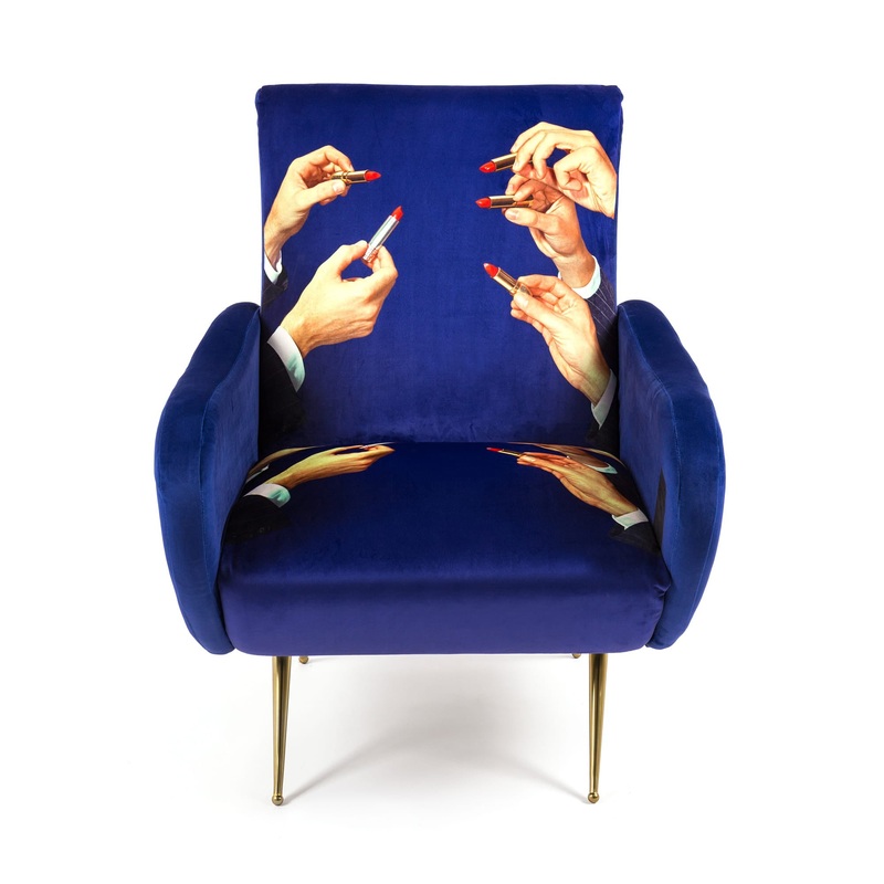 Toiletpaper Upholstered Wooden Armchair – Lipsticks