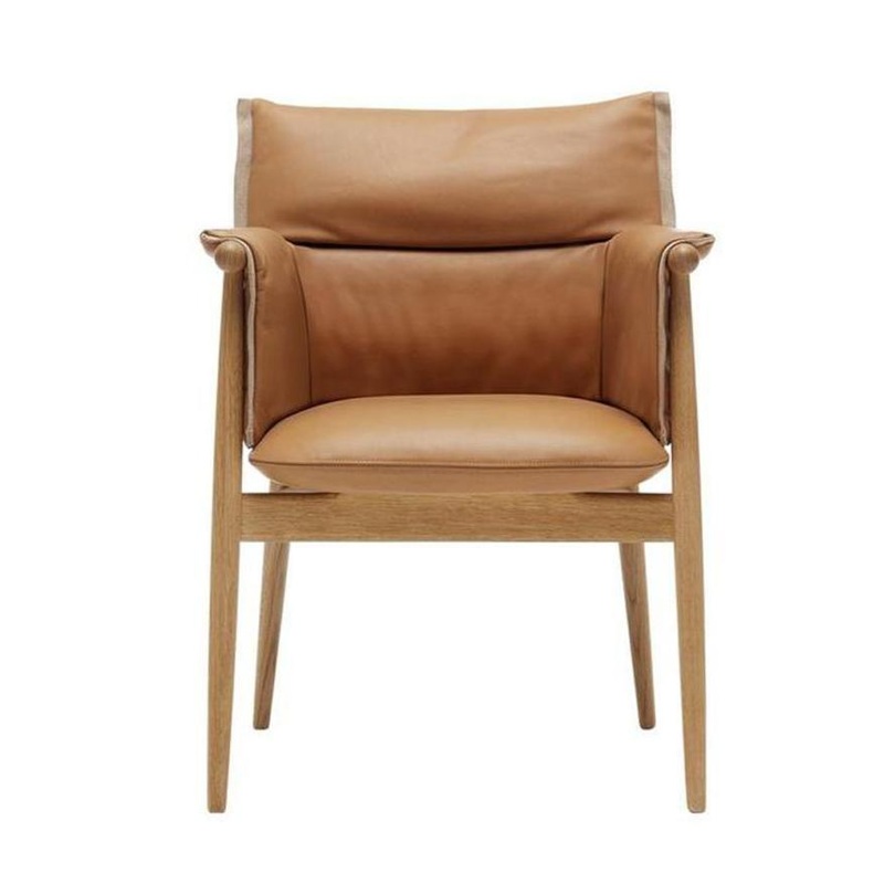 E005 Embrace Chair