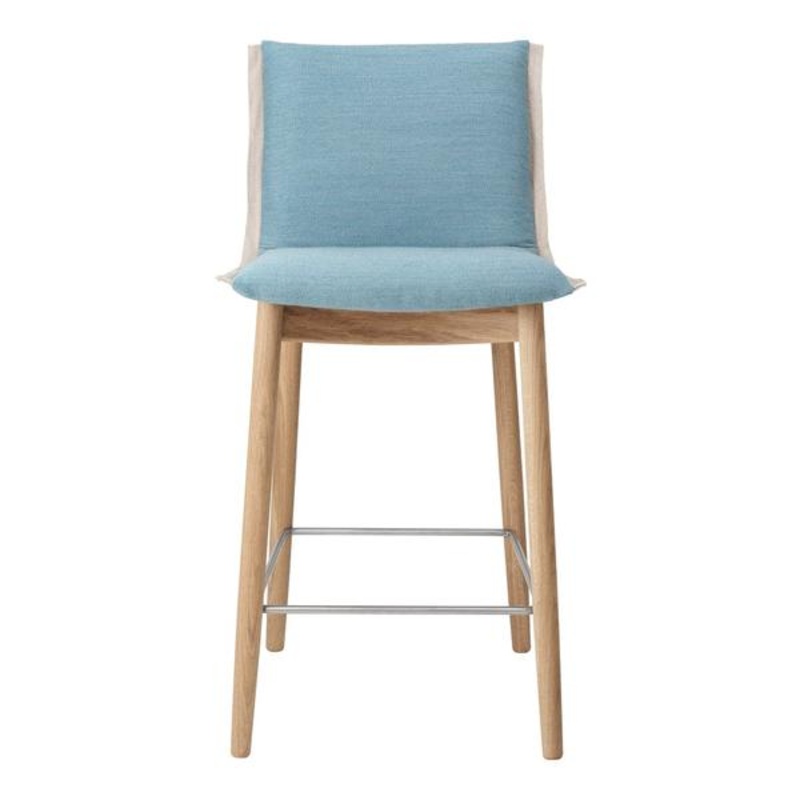 E006 Embrace Bar Stool