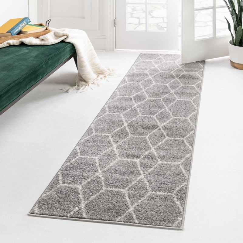 Debrodie Geometric Light Gray Area Rug George Oliver Rug Size: Runner 2′ x 13’1″