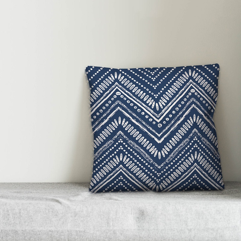 Circle Outdoor Square Pillow Designs Direct Creative Group Color: Navy/Off White Size: 16″ x 16″